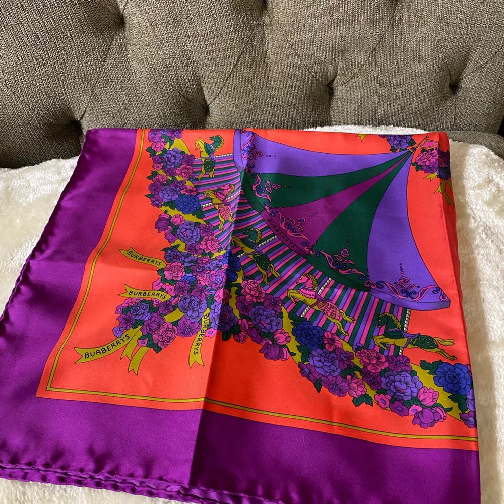 BURBERRYS scarf - Picture 6 of 10